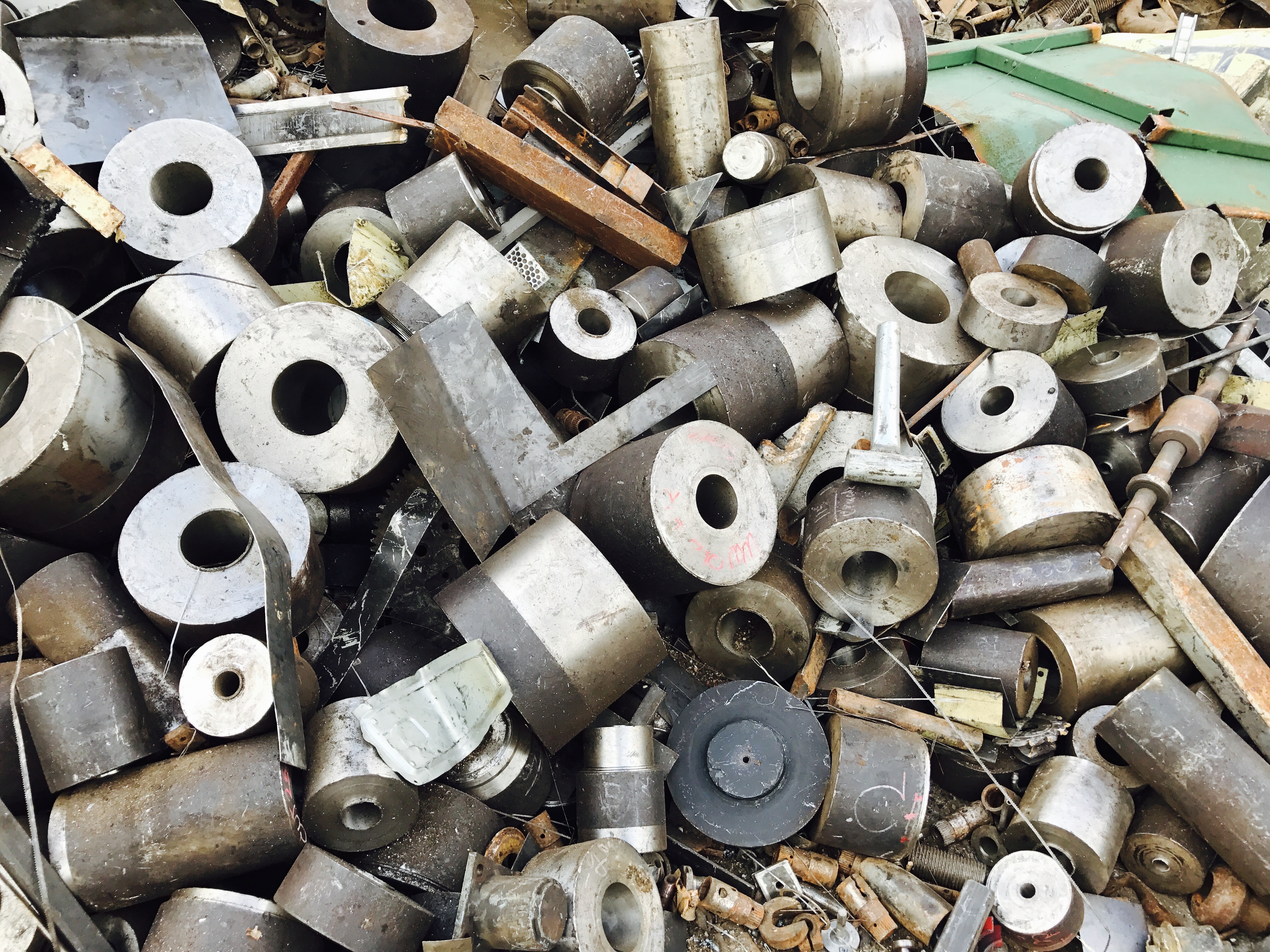 16 - https://nunrecycle.com | บริการรับซื้อเศษเหล็กทุกชนิดและประมูลเศษวัสดุโรงงานถึงที่ในชลบุรีและเขตใกล้เคียง ให้ราคาสูงที่สุด ยุติธรรมและโปร่งใส พร้อมจ่ายเงินสดทันที