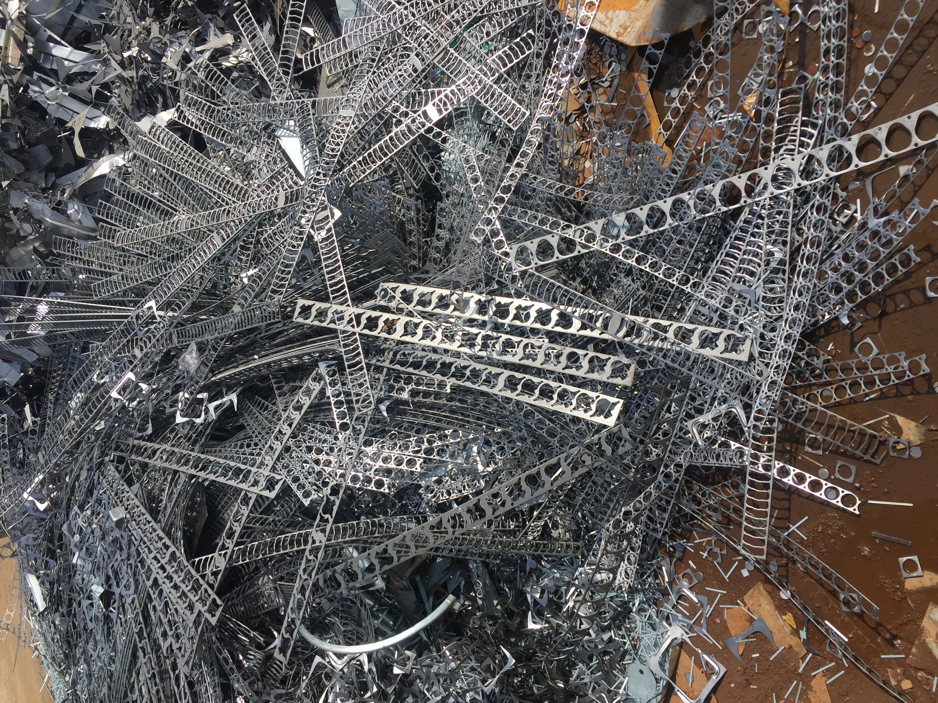 31 - https://nunrecycle.com | บริการรับซื้อเศษเหล็กทุกชนิดและประมูลเศษวัสดุโรงงานถึงที่ในชลบุรีและเขตใกล้เคียง ให้ราคาสูงที่สุด ยุติธรรมและโปร่งใส พร้อมจ่ายเงินสดทันที