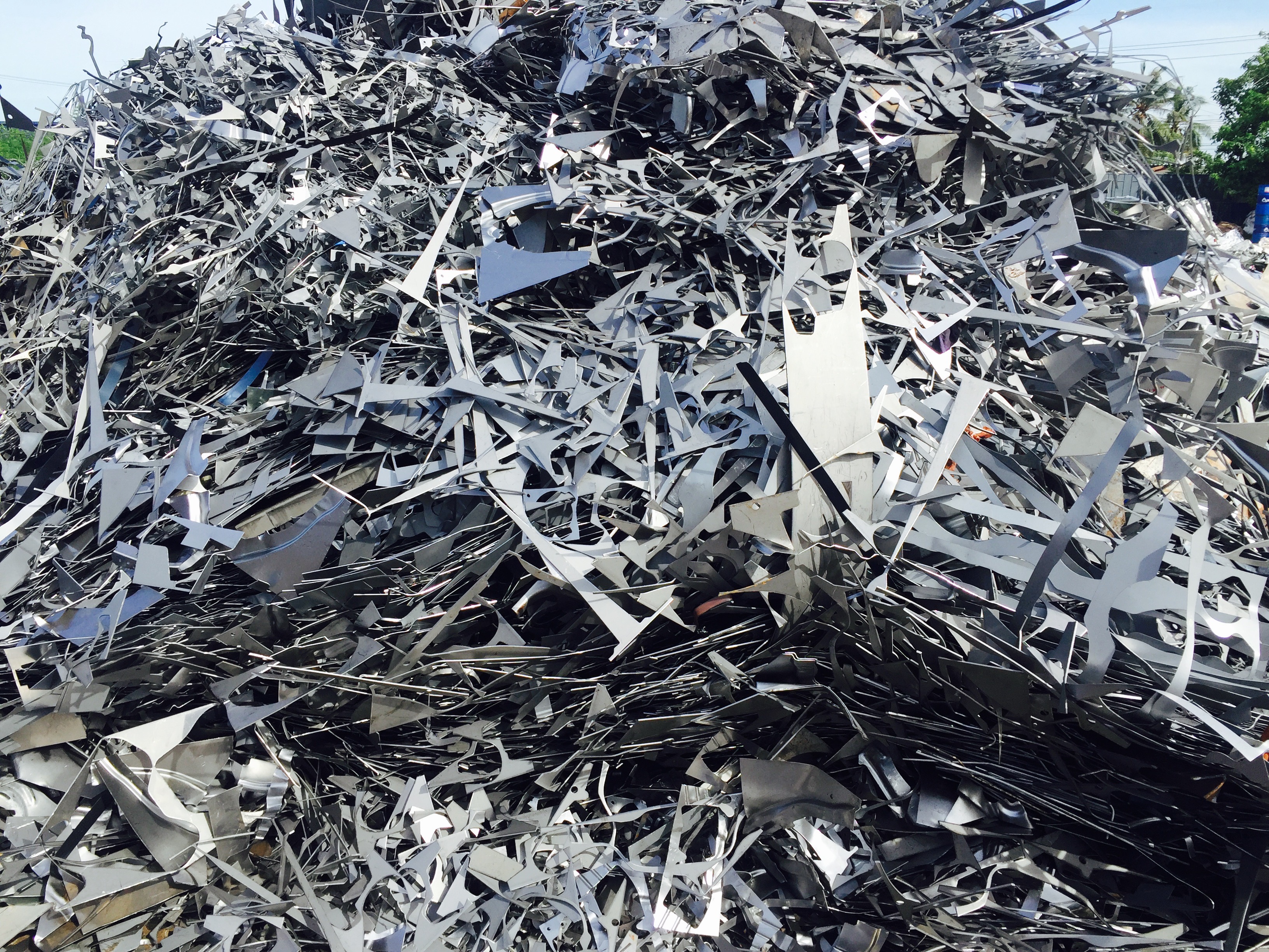 32 - https://nunrecycle.com | บริการรับซื้อเศษเหล็กทุกชนิดและประมูลเศษวัสดุโรงงานถึงที่ในชลบุรีและเขตใกล้เคียง ให้ราคาสูงที่สุด ยุติธรรมและโปร่งใส พร้อมจ่ายเงินสดทันที